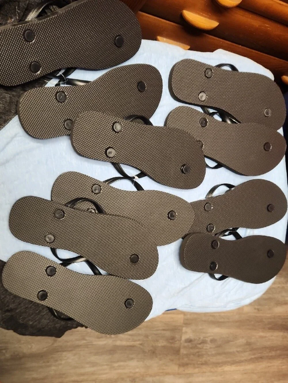 Woman's Black Flip Flops Old Navy Size 7 BUNDLE 5 PAIRS